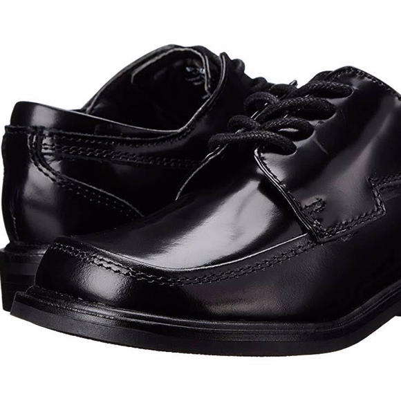 Kenneth Cole Reaction Other - Kenneth Cole Reaction Kids T-Flex Sr